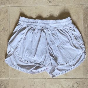 Lululemon Tracker Short 4” Size 8 White